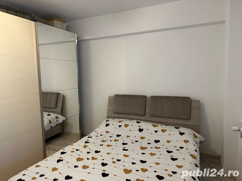 Trei camere langa Parcul Sebastian, 76 mp, bloc 2001.